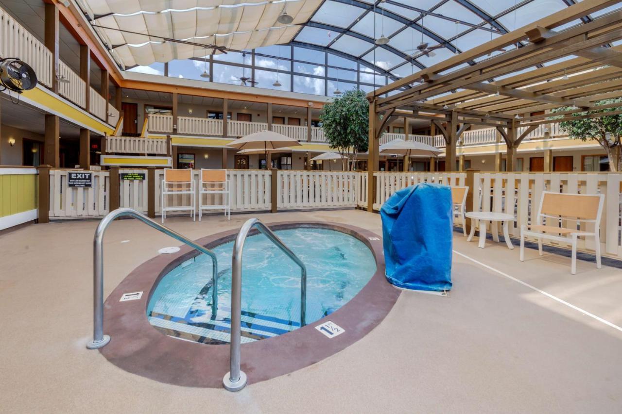 Best Western Plus Dubuque Hotel&Conference Center Exterior foto