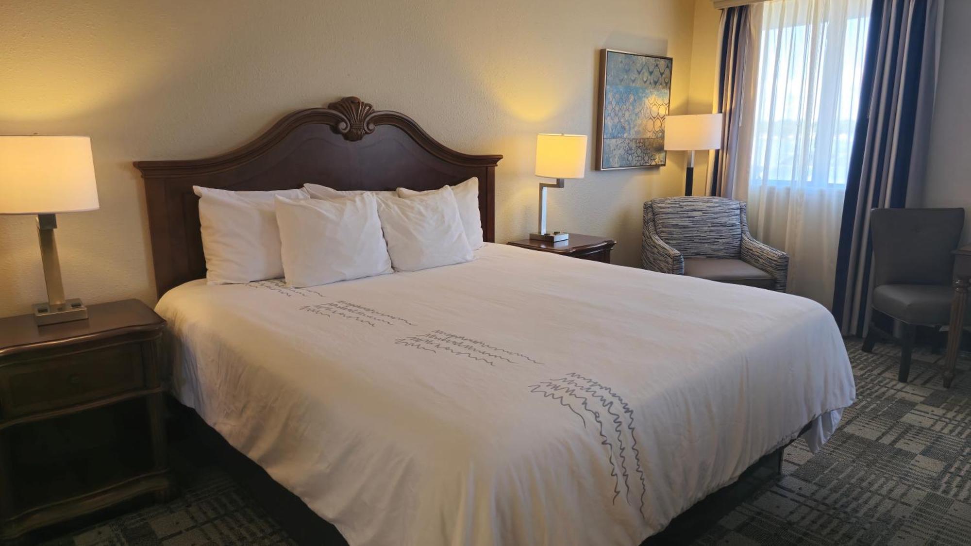 Best Western Plus Dubuque Hotel&Conference Center Exterior foto